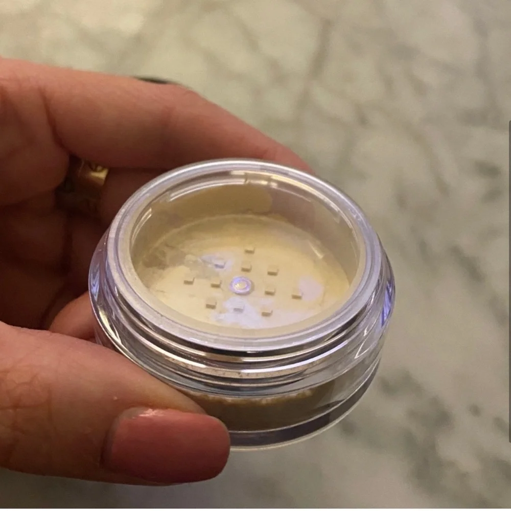 Laura Mercier translucent powder